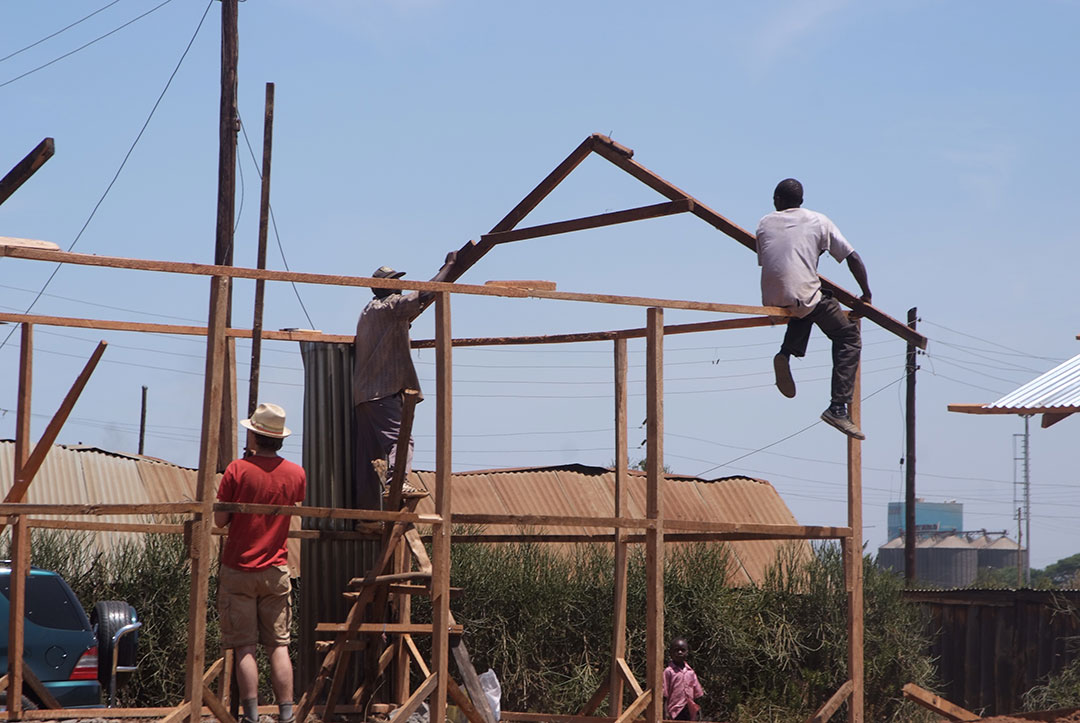 2011 Kenya : No ladders needed