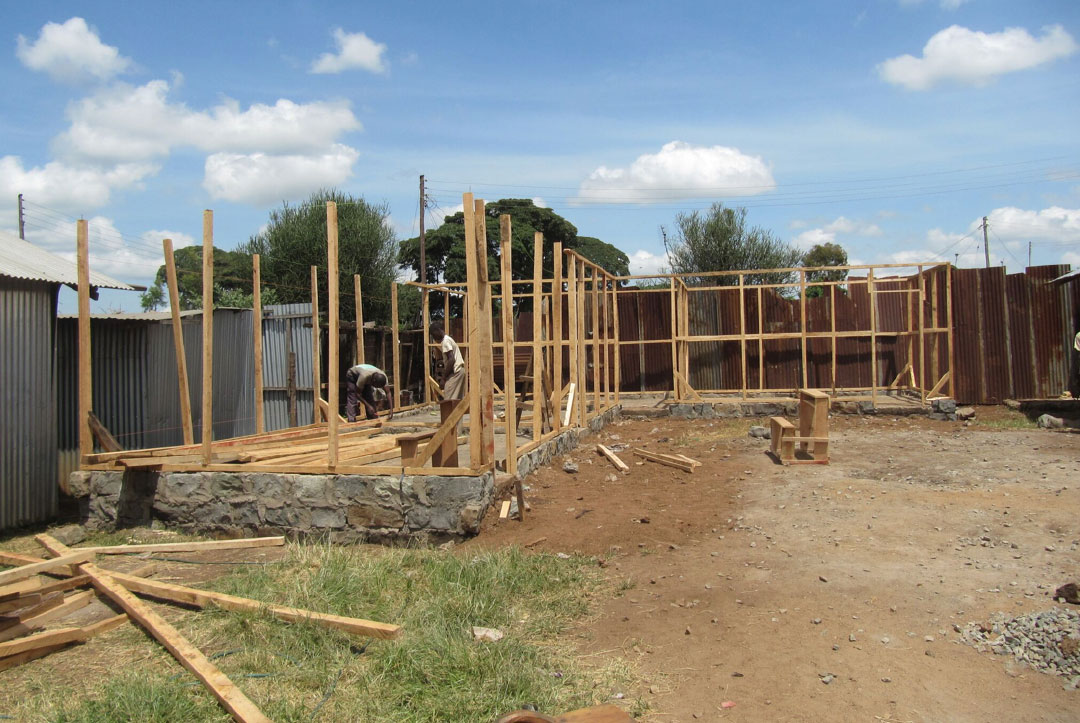 Kenya 2013 : Walls are going up